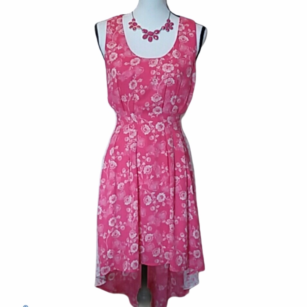 Under skies pink and white high low scoop neck dress sz 8